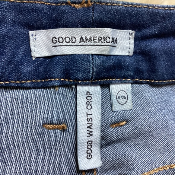 GOOD AMERICAN GOOD WAIST SKINNY CROP JEANS - Picture 4 of 15